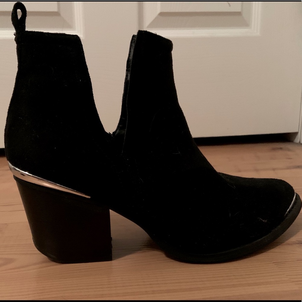 Black bootie with silver trim